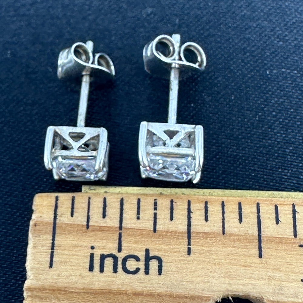 SS 925 Princess Diamond Cut Dazzling Stud Earrings Silver - Picture 5 of 9